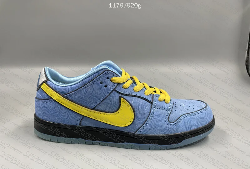The Powerpuff Girls x Nike SB Dunk Bubbles 4