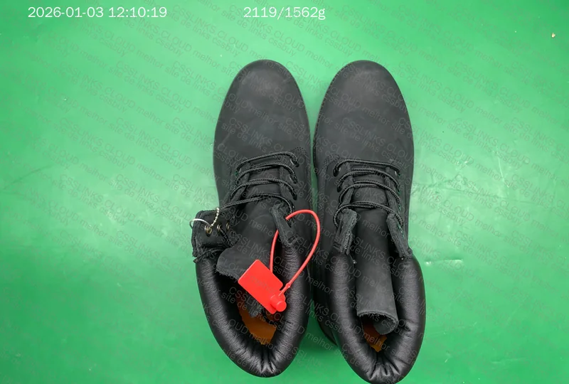 Black Timberlands 9
