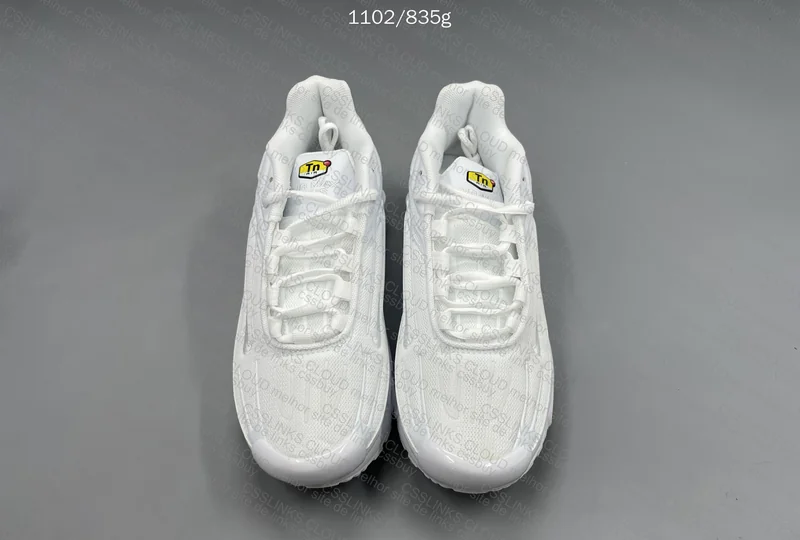 TN 3 Triple White