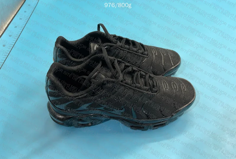 Tn All Black 'Putian. Gl? 7