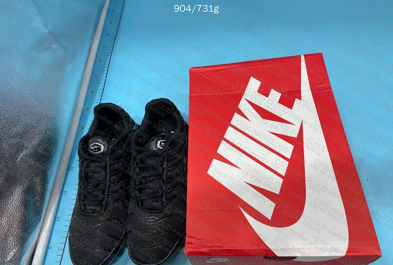 TN ALL BLACK (ta gl?) 2