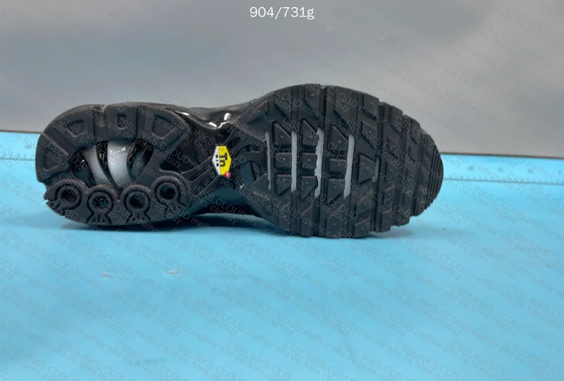 TN ALL BLACK (ta gl?) 6