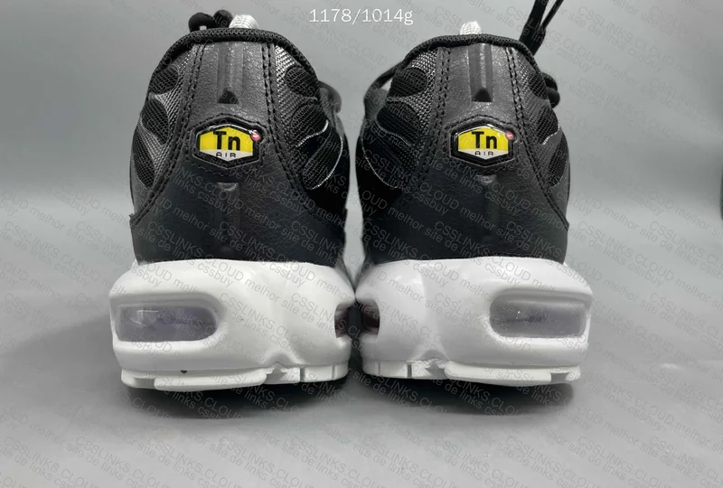 TN Black and White 3