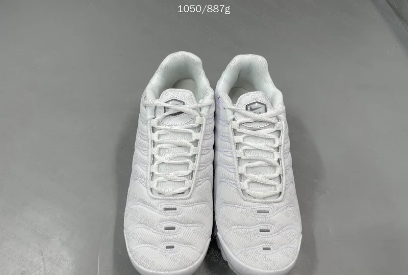 TN TRIPLE WHITE