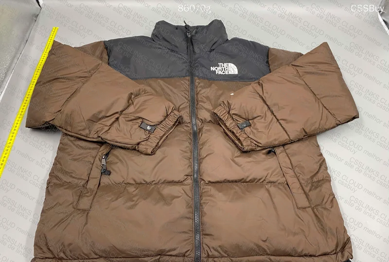 TNF 700 (Nuptse) 3