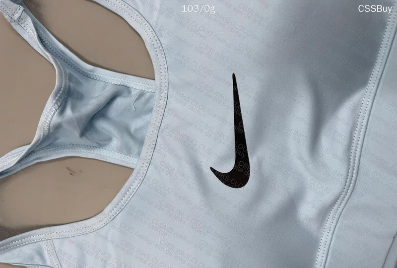 Nike Women's Top 4