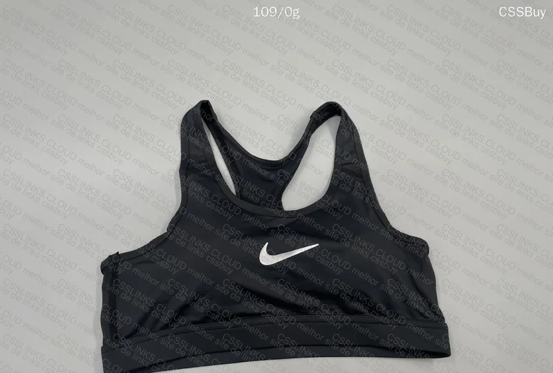 Nike Swoosh Women's Top