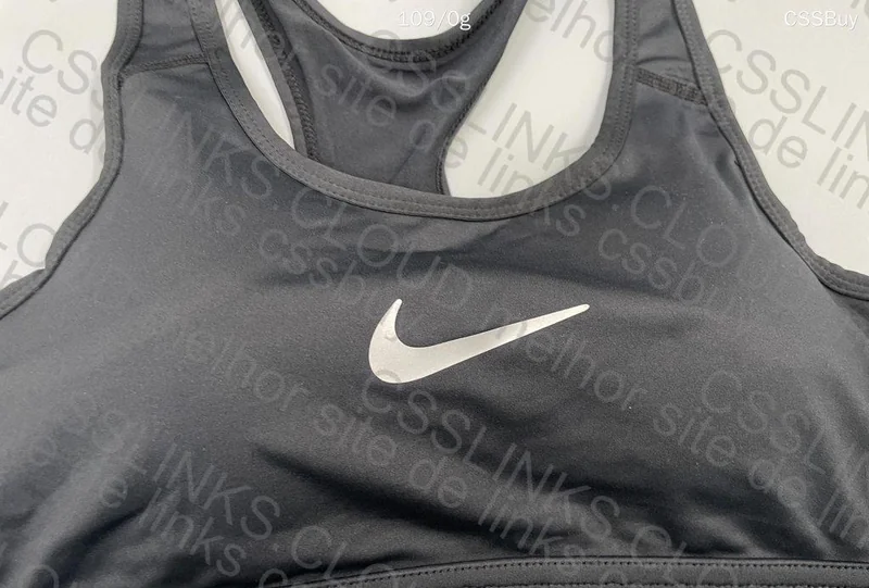 Nike Swoosh Women's Top 4