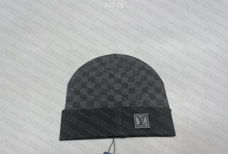 Black LV Louis Vuitton Beanie and Scarf 6