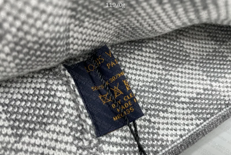 Louis Vuitton Beanie/Beanie 3