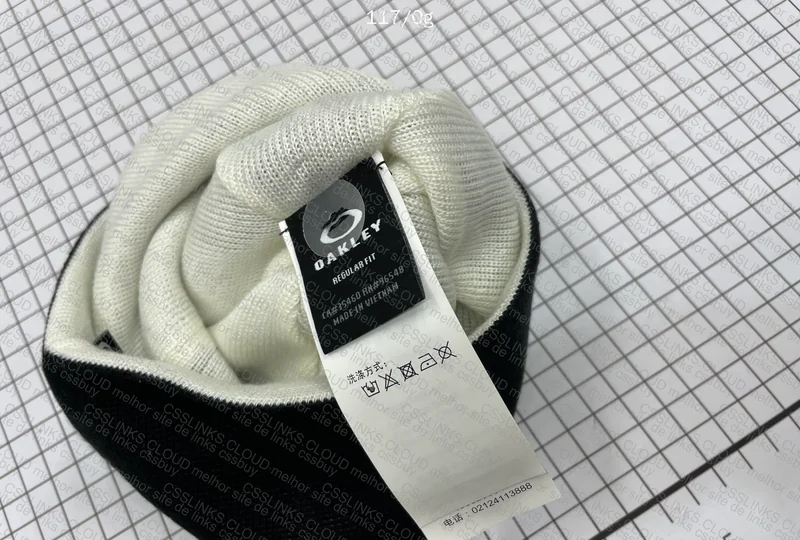 Oakley Beanie