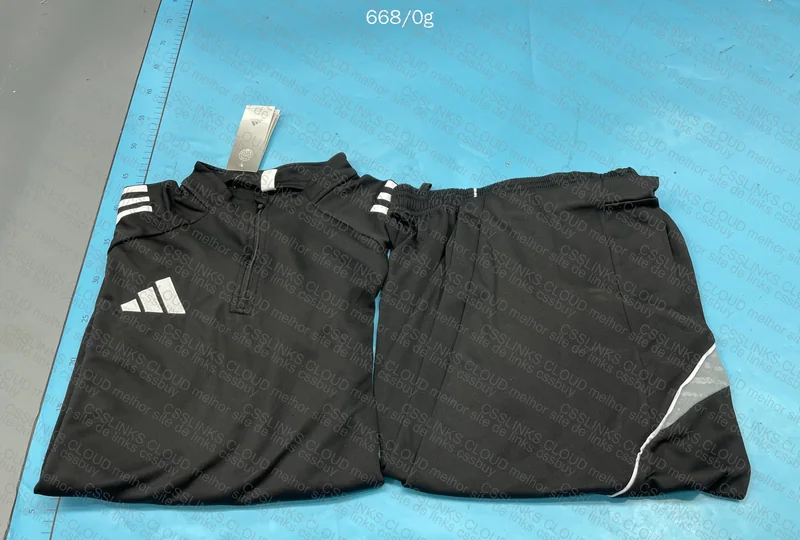 tracksuit adidas
