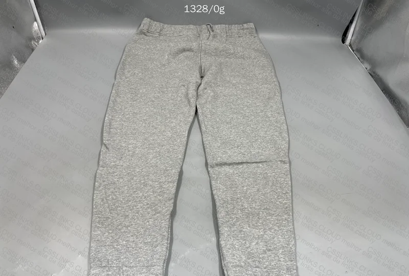 Tracksuit aleatoria GOAT 2