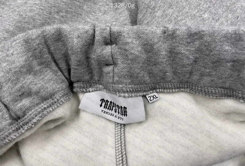 Tracksuit aleatoria GOAT 3