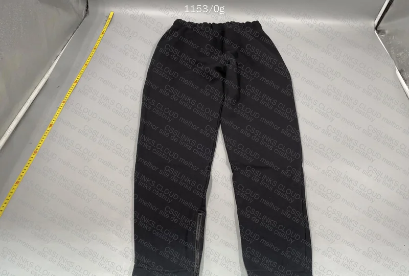Random Trapstar Track Suit 4