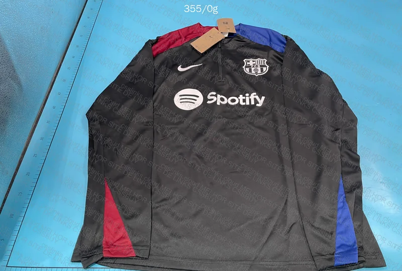 Tracksuit Barcelona 3