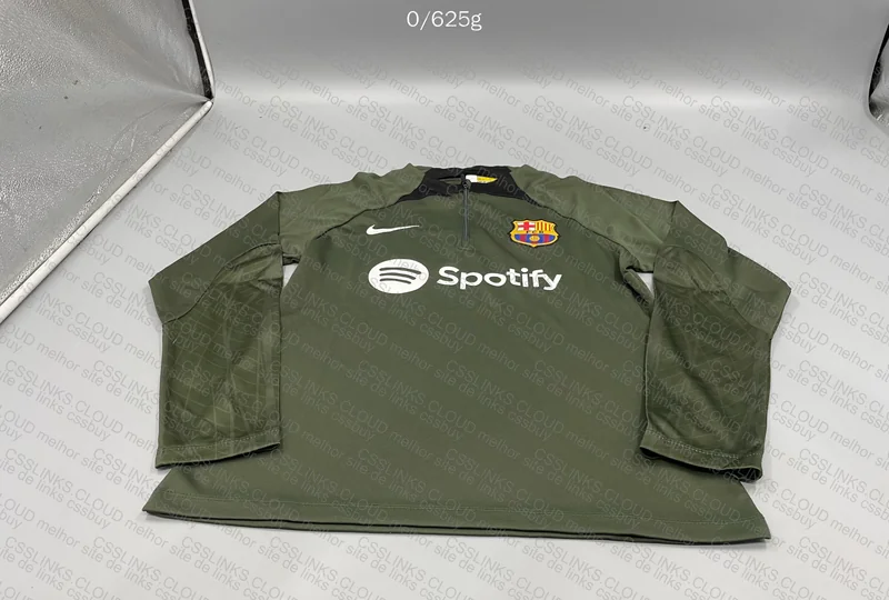 Barcelona Track Suit, GL? 3