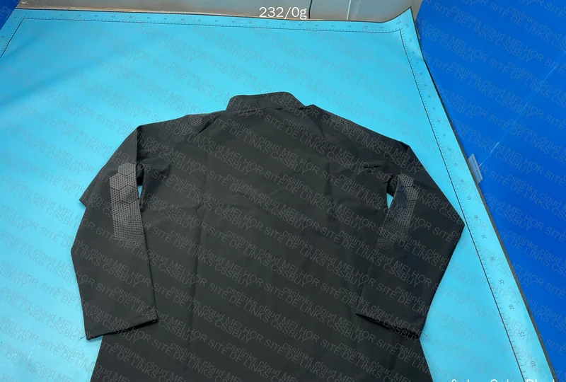 Under Armour Track Suit 3