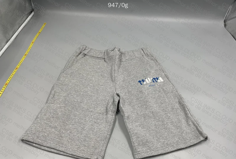 TRACKSUIT DIFERENCIADA GOAT SALE