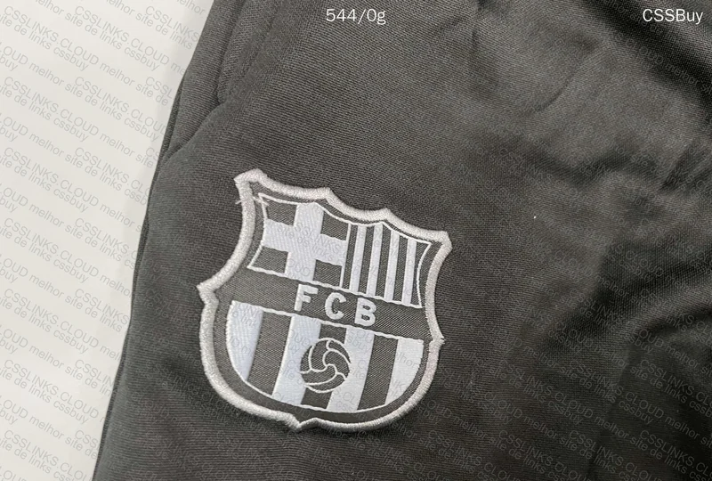Barcelona Track Suit, GL? 7