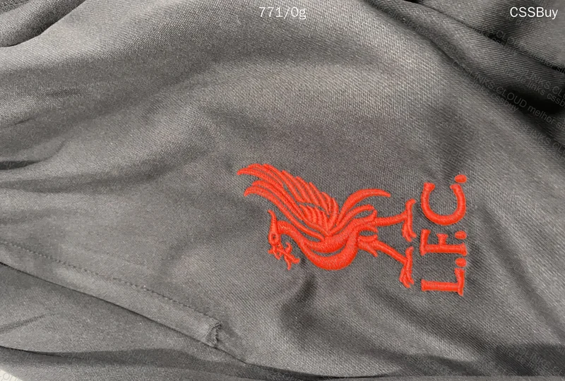 Tracksuit Liverpool 6