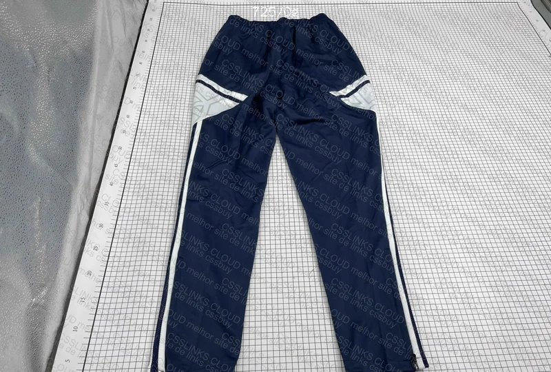 Tracksuit Lyon 8