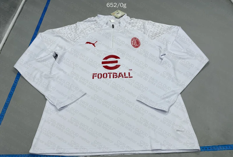 Tracksuit Milan 3