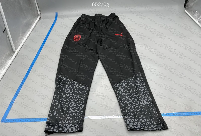 Tracksuit Milan 4