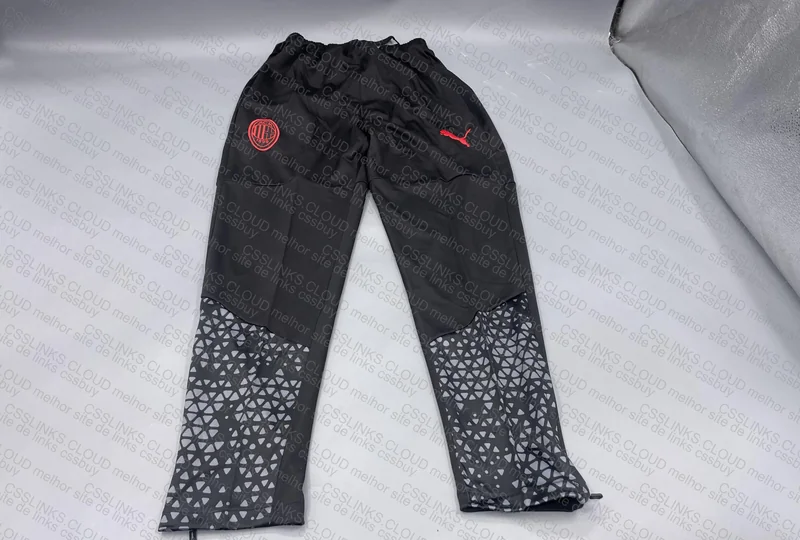 Tracksuit Milan 4