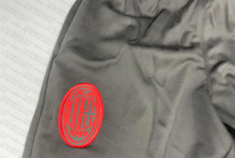 Tracksuit Milan 5