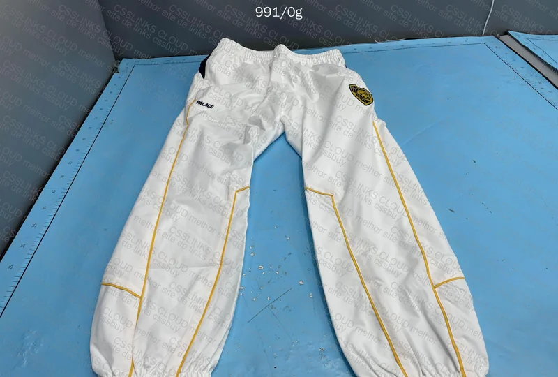 Tracksuit Palace 9