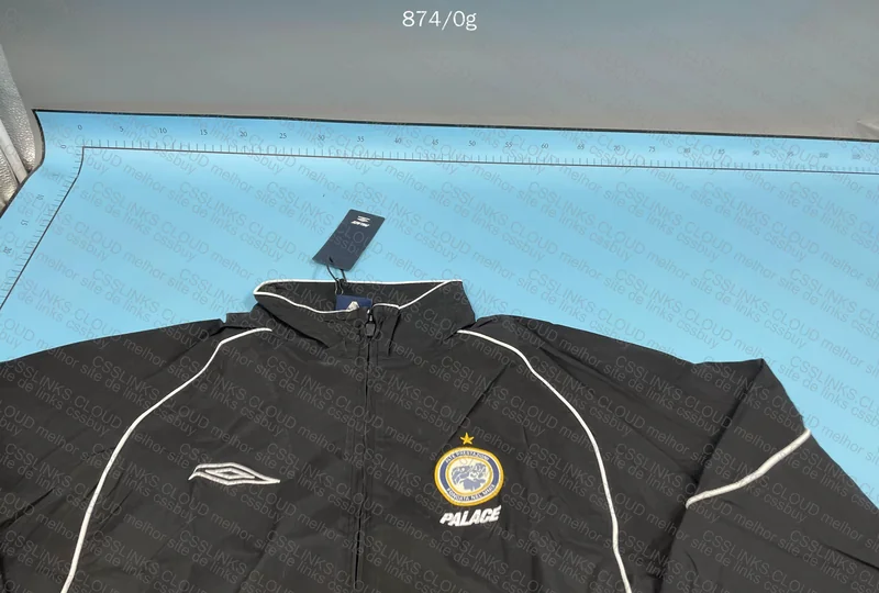 Tracksuit palace x umbro