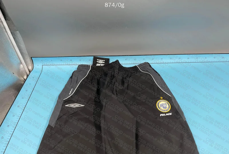 Tracksuit palace x umbro 4