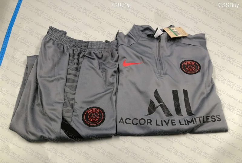 PSG 22/23 Gray Tracksuit 8