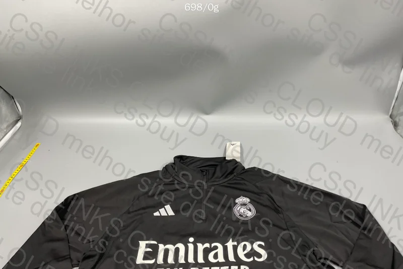 Tracksuit Real Madrid 4