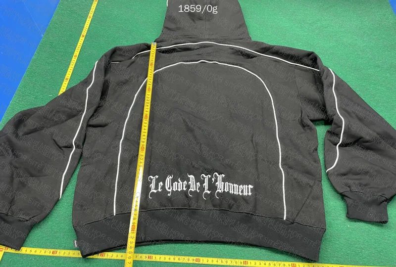 Tracksuit supreme 4