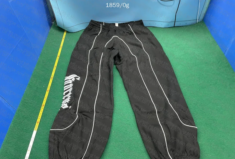 Tracksuit supreme 8