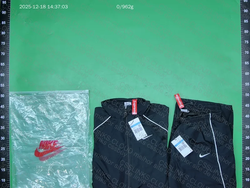 Tracksuit Supreme X Nike 2