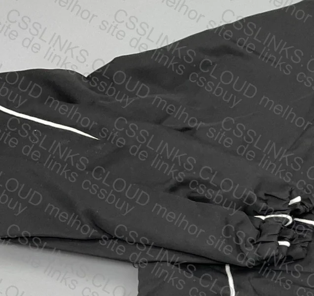 Tracksuit vicinity 5