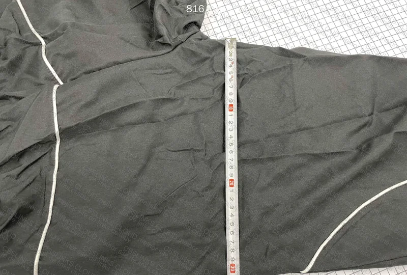 Tracksuit Vicinity