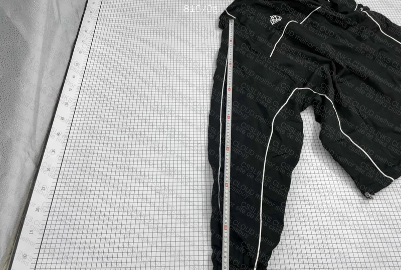 Tracksuit Vicinity 10