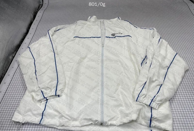 Tracksuit Vicinity 2