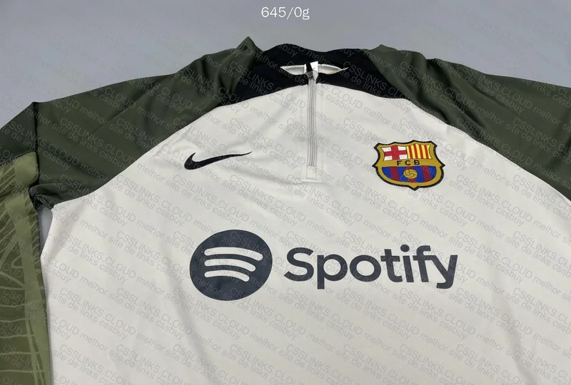 Barcelona Cream Tracksuit/Set 2