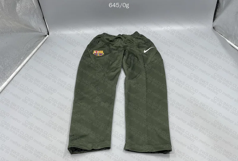 Barcelona Cream Tracksuit/Set 4