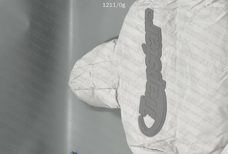 TRAPSTAR PUFFER WHITE 2K23 5