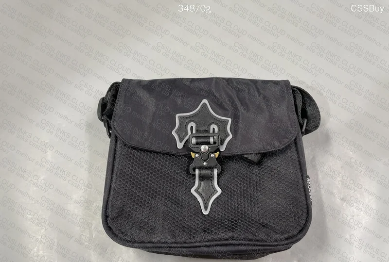 TRAPSTAR SHOULDER BAG