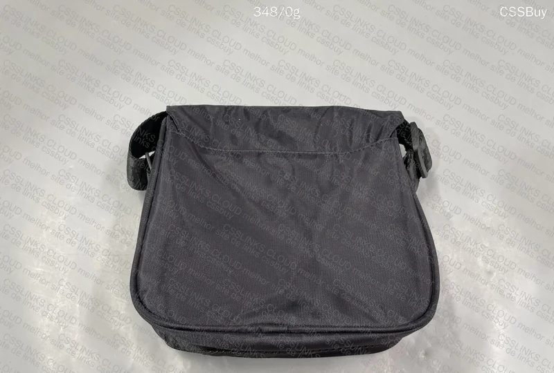 TRAPSTAR SHOULDER BAG 4