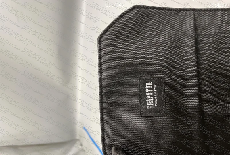 Trapstar Reflective Cobra T Bag 2