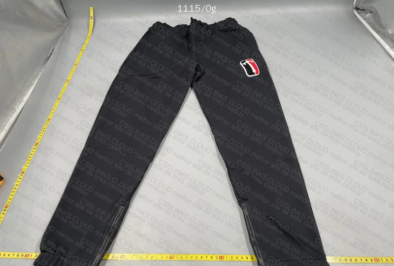 Random Trapstar Tracksuit 4