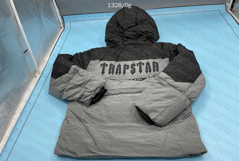Trapstar UK Decoded AW23 Puffer Black/Grey 4